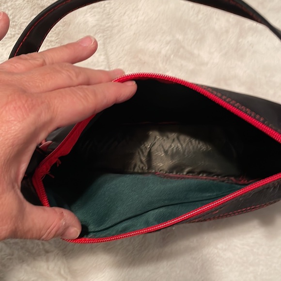 ⭐️Host Pick⭐️ Esprit vintage black & red nylon purse - Picture 11 of 15